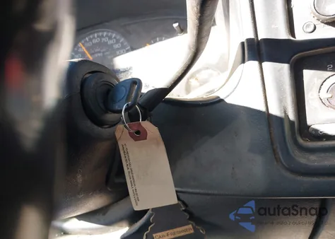 2005 GMC Sierra K2500 Heavy Duty z USA, uszkodzony, nr VIN 1GTHK29U05E343089